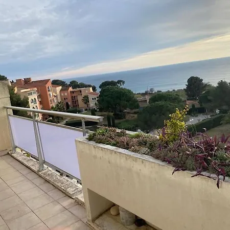 Apartment Baie Des Anges Yourhosthelper La Ciotat