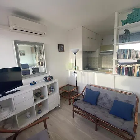 Baie Des Anges Yourhosthelper *